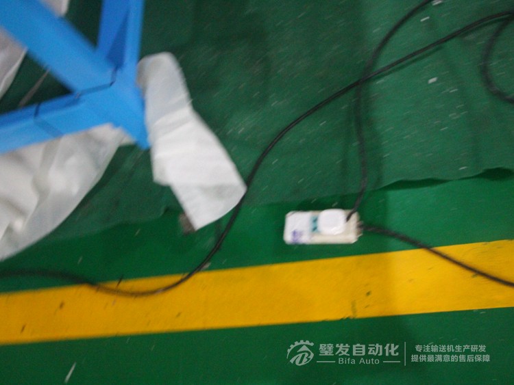 藍色碳鋼烤漆大線結構皮帶輸送機